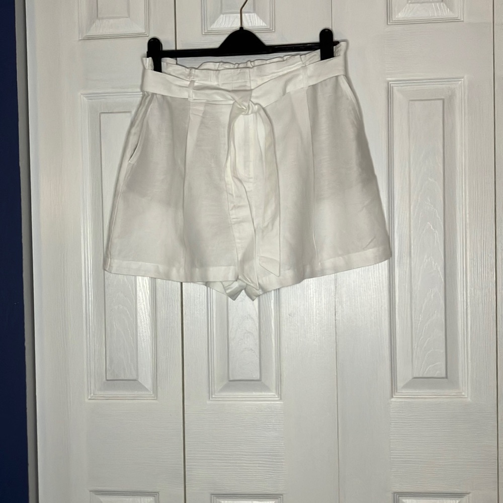 Women’s paper bag waist shorts